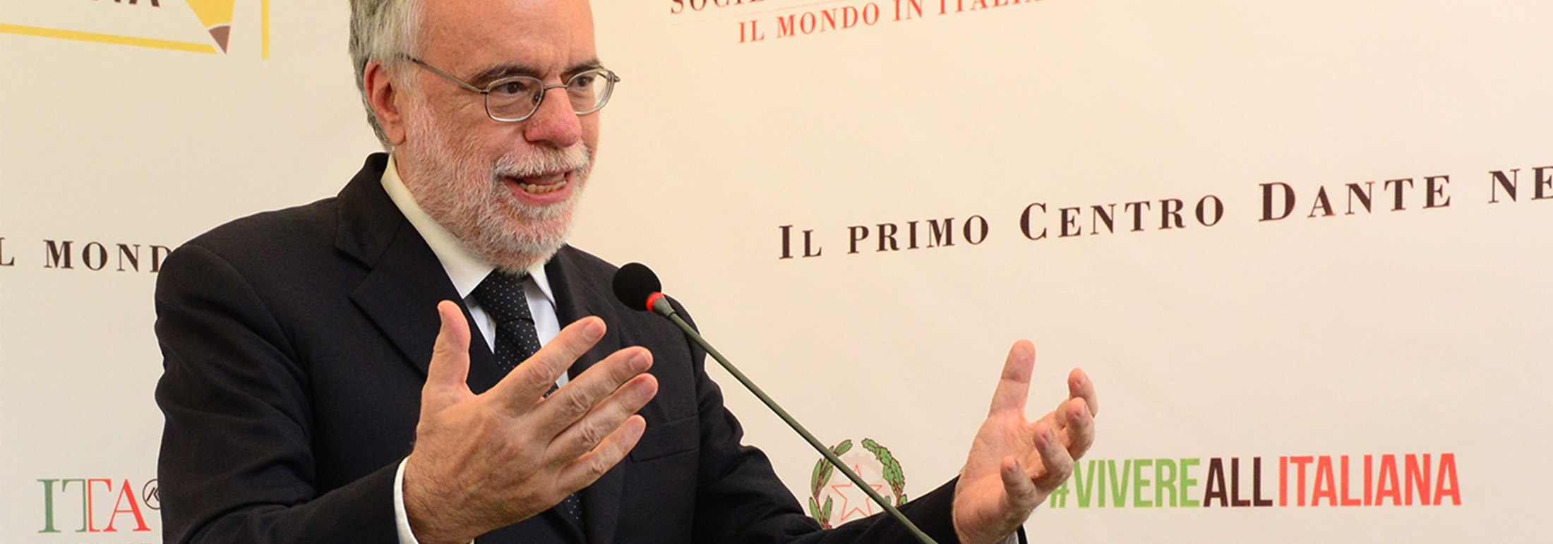 Andrea Riccardi confermato Presidente della Dante