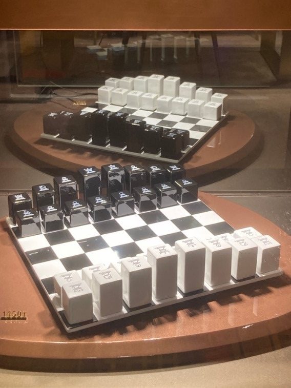 Scacchi allo Specchio: Percorso Conoscitivo sul Gioco Più Bello e Arduo del Mondo. IV: Le partite di scacchi e l’elettronica